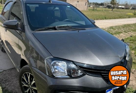 Autos - Toyota Etios xls 2023 Nafta 38000Km - En Venta