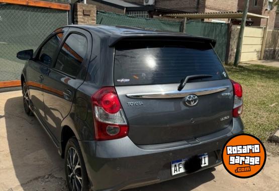 Autos - Toyota Etios xls 2023 Nafta 38000Km - En Venta