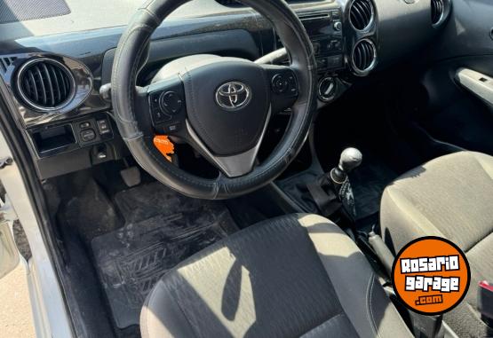 Autos - Toyota ETIOS 2017 2017 GNC 130000Km - En Venta