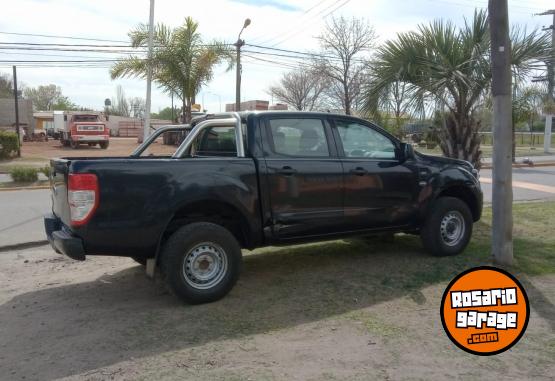 Camionetas - Ford RANGER 2017 Diesel 185000Km - En Venta