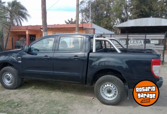 Camionetas - Ford RANGER 2017 Diesel 185000Km - En Venta