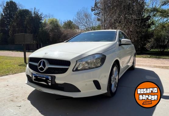 Autos - Mercedes Benz A200 Urban 2018 Nafta 71500Km - En Venta