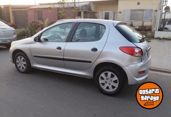 Autos - Peugeot 208 2012 Nafta 85000Km - En Venta