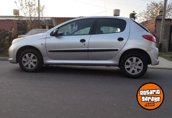 Autos - Peugeot 208 2012 Nafta 85000Km - En Venta