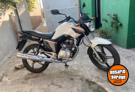 Motos - Honda New titn 150 2020 Nafta 12500Km - En Venta