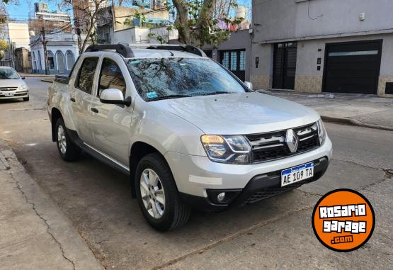 Camionetas - Renault Duster oroch 1.6 permuto 2020 Nafta 70000Km - En Venta