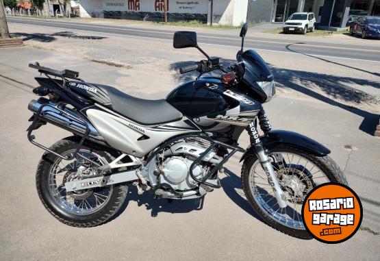 Motos - Honda Falcn 400 2012 Nafta 8500Km - En Venta