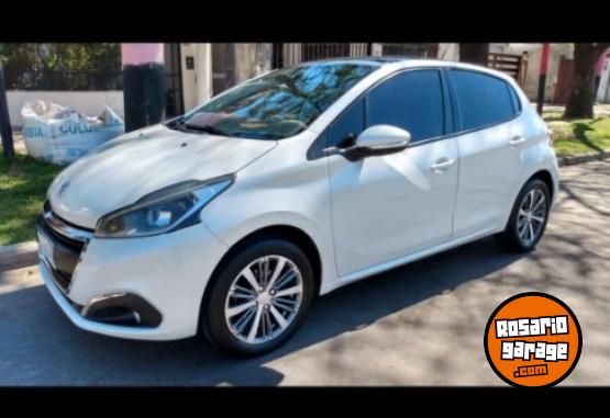 Autos - Peugeot 208 Allure 2017 Nafta 66000Km - En Venta