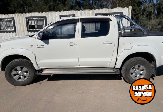 Camionetas - Toyota Hilux SRV 2005 Diesel 410000Km - En Venta