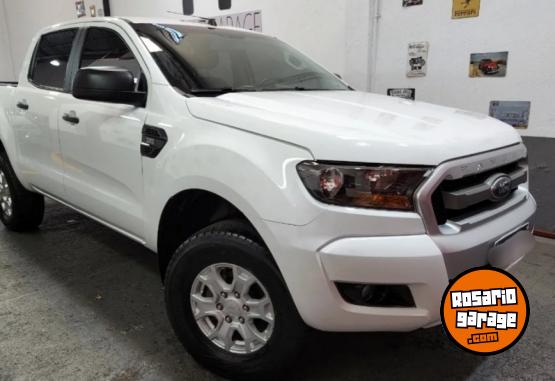 Camionetas - Ford Ford ranger 1ra mano perm 2017 Diesel 72000Km - En Venta