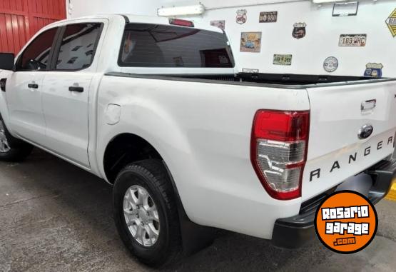 Camionetas - Ford Ford ranger 1ra mano perm 2017 Diesel 72000Km - En Venta