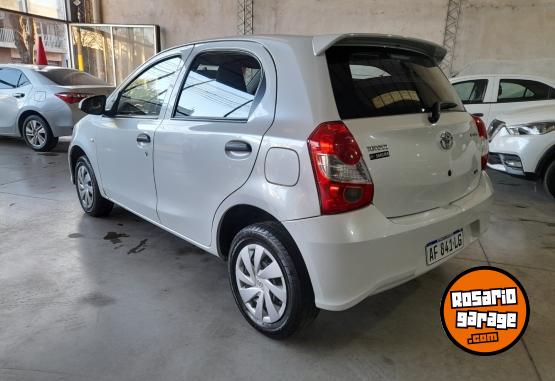 Autos - Toyota Etios 2023 Nafta 59000Km - En Venta