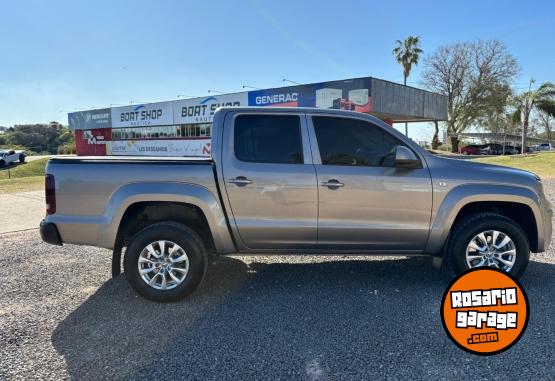 Camionetas - Volkswagen amarok v6 comfortline 2022 Diesel 80000Km - En Venta