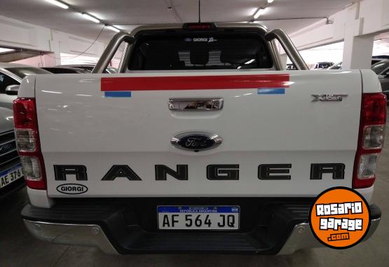 Autos - Ford Ranger CD 4x2 Diesel 3.2L 2022 Diesel 8900Km - En Venta