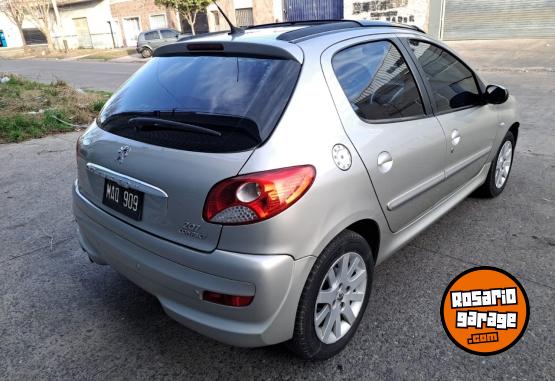 Autos - Peugeot 207 2013 Nafta 150000Km - En Venta