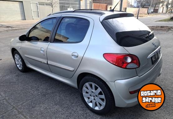 Autos - Peugeot 207 2013 Nafta 150000Km - En Venta