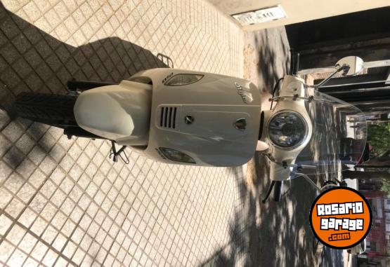 Motos - Zanella Styler 2016 Nafta 13000Km - En Venta