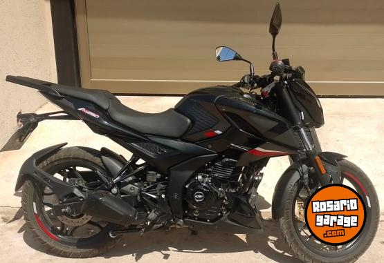 Motos - Bajaj N250 2023 Nafta 2600Km - En Venta