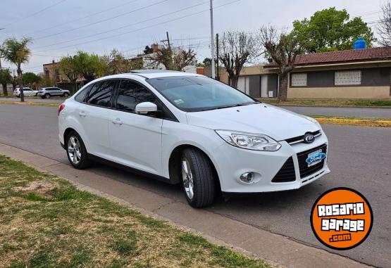 Autos - Ford Focus SE PLUS 2014 Nafta 120000Km - En Venta