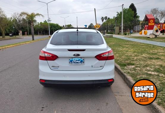 Autos - Ford Focus SE PLUS 2014 Nafta 120000Km - En Venta