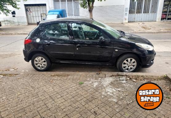 Autos - Peugeot 207 2009 Diesel 169000Km - En Venta