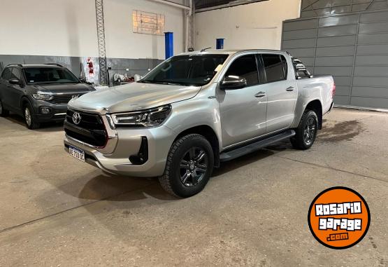 Camionetas - Toyota HILUX SRV 2.8 4X2 2021 Diesel 53000Km - En Venta