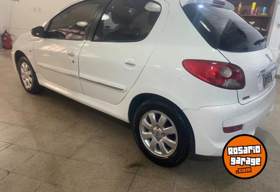 Autos - Peugeot 207 2012 GNC 160000Km - En Venta