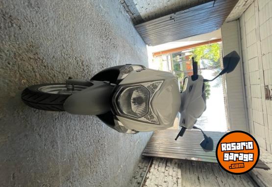 Motos - Zanella Styler 2018 Nafta 12000Km - En Venta