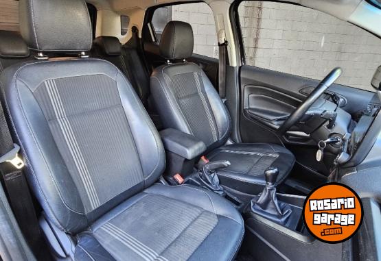 Camionetas - Ford ECOSPORT FREESTYLE 2018 Nafta 156000Km - En Venta