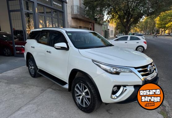 Camionetas - Toyota Sw4 SRX 2017 Diesel 151000Km - En Venta