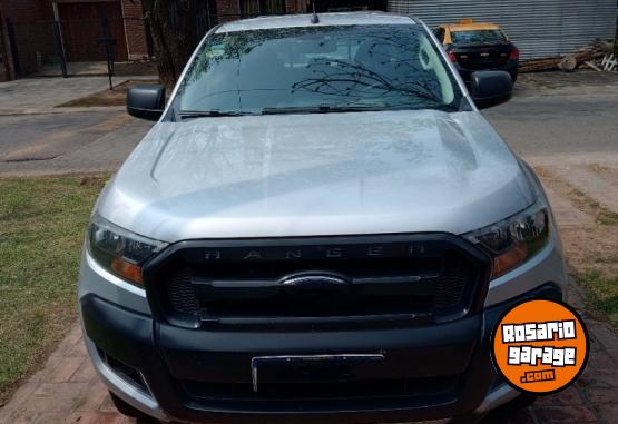 Camionetas - Ford Ranger Doble cabina 2018 Nafta 130000Km - En Venta