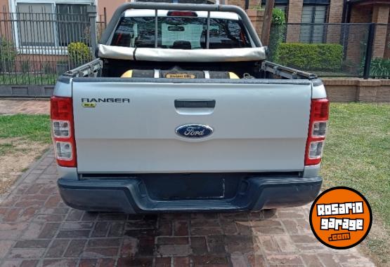 Camionetas - Ford Ranger Doble cabina 2018 Nafta 130000Km - En Venta