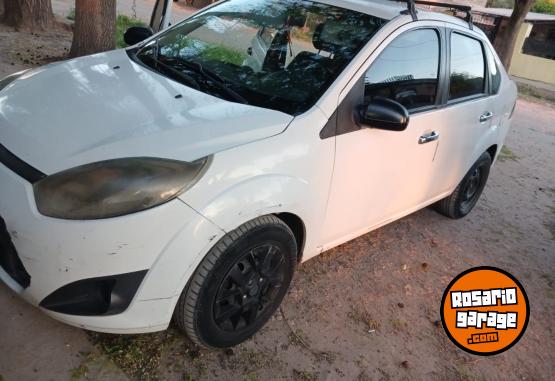 Autos - Ford Ford fiesta max 2010 2010 Nafta 175000Km - En Venta