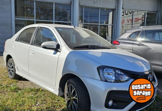 Autos - Toyota Etios XLS 1.5 4 Puertas 2022 Nafta 50000Km - En Venta