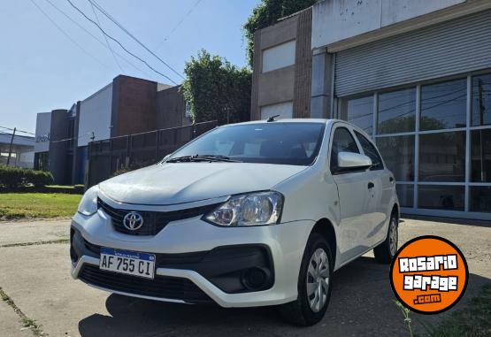 Autos - Toyota Etios X 1.5 5 puertas 2023 Nafta 72400Km - En Venta