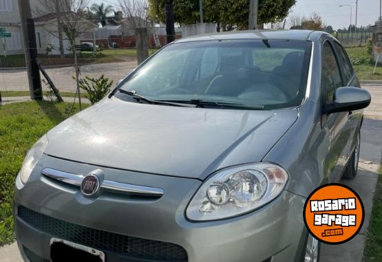 Autos - Fiat Palio Essence 2015 Nafta 180000Km - En Venta