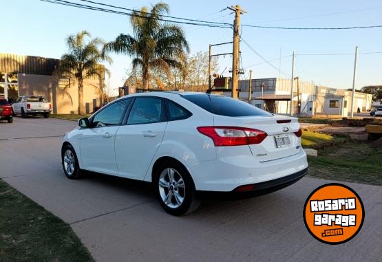 Autos - Ford Focus SE Plus 2.0L MT 4P 2014 Nafta 108500Km - En Venta