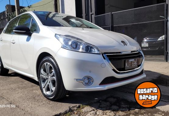 Autos - Peugeot 208 2013 Nafta 105000Km - En Venta