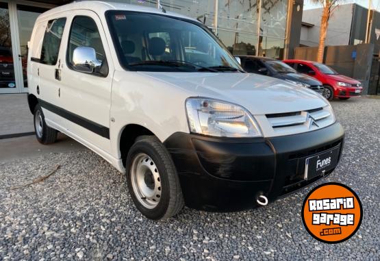 Utilitarios - Citroen Berlingo Business 2020 Nafta 43000Km - En Venta