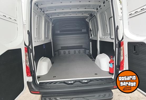 Utilitarios - Mercedes Benz SPRINTER 311 DAILY MASTER 2024 Diesel 0Km - En Venta