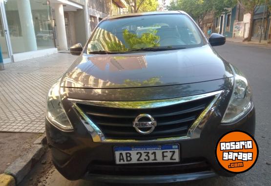 Autos - Nissan Versa 2017 Nafta 160000Km - En Venta