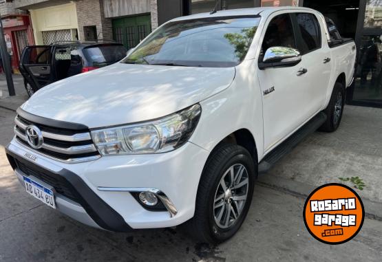 Camionetas - Toyota Hilux 2.4 2017 Diesel 124000Km - En Venta