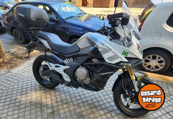 Motos - CF 650MT 2022 Nafta 21500Km - En Venta