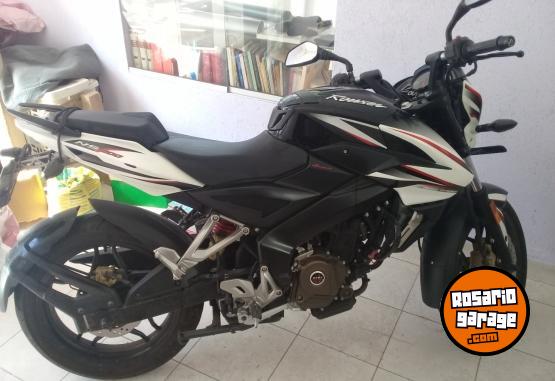 Motos - Bajaj Rouser NS200 2017 Nafta 8000Km - En Venta