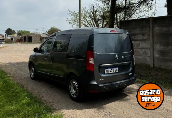 Utilitarios - Renault Kangoo 2019 Nafta 88000Km - En Venta