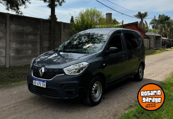 Utilitarios - Renault Kangoo 2019 Nafta 88000Km - En Venta