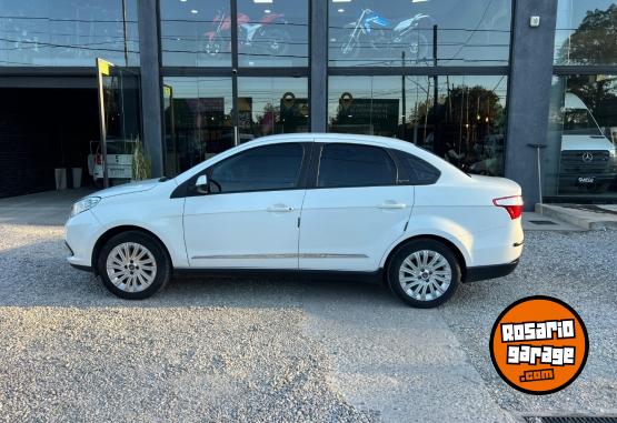 Autos - Fiat GRAND SIENA 1.6 ESSENCE 2014 Nafta  - En Venta