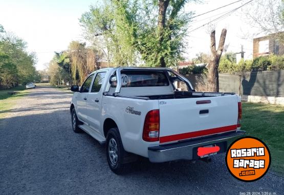 Camionetas - Toyota HILUX 2006 Diesel 320000Km - En Venta