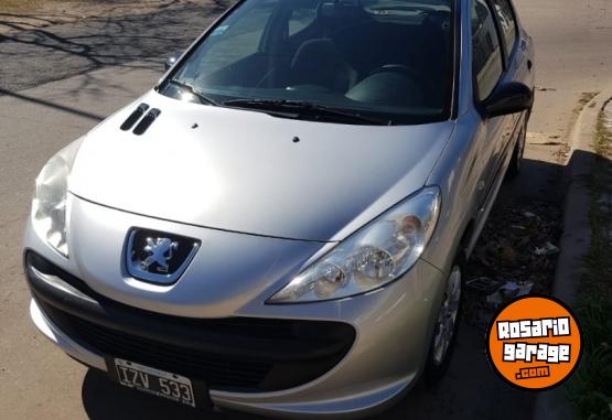 Autos - Peugeot 207 compact 5 puertas 2010 Nafta 160000Km - En Venta