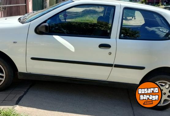 Autos - Fiat PALIO 2005 Nafta 170000Km - En Venta